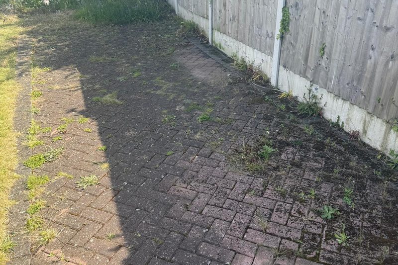 Block Paving Driveway before cleaning